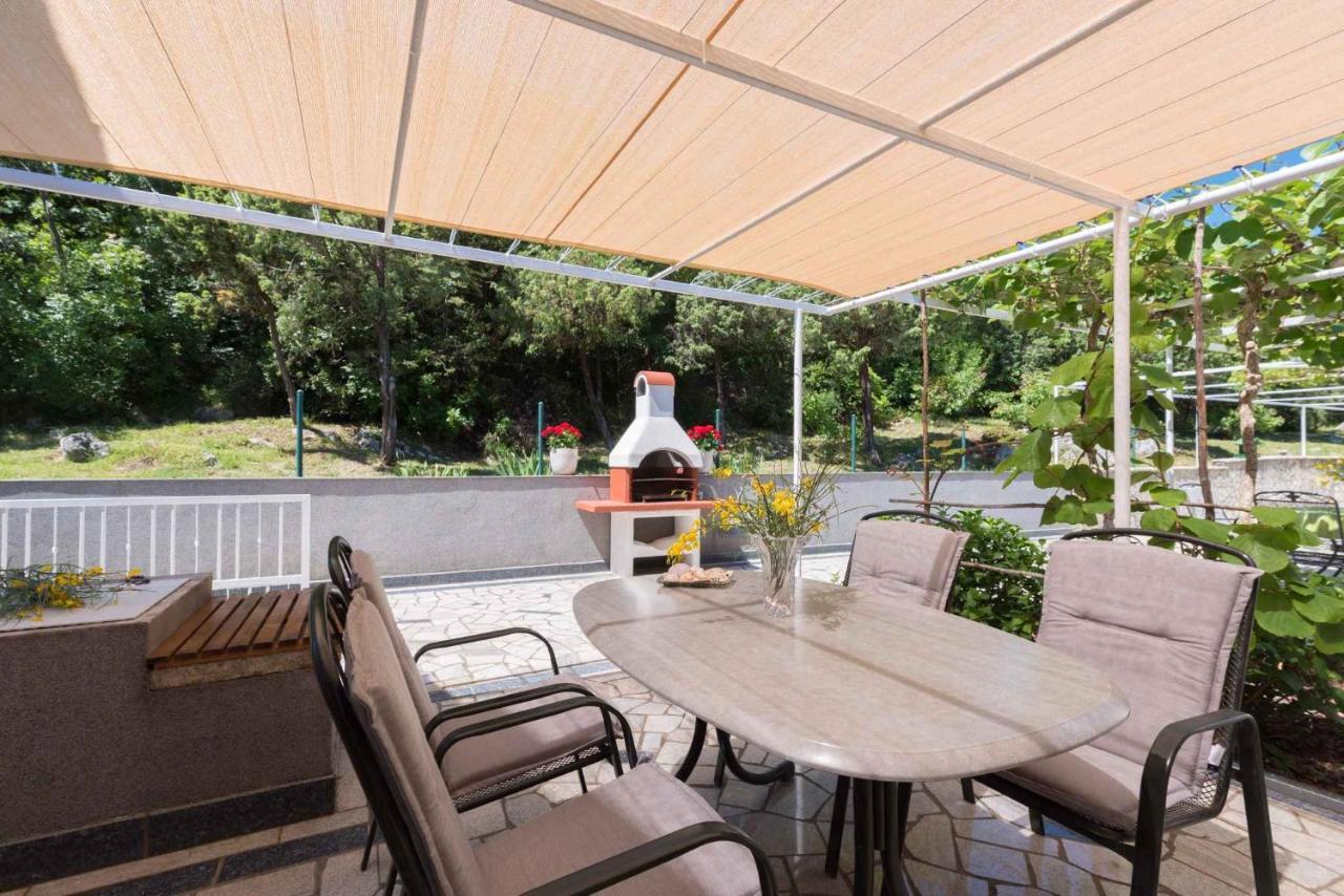Apartments In Ravni/Istrien 30383 Екстериор снимка